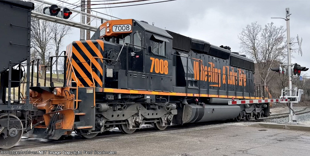 WE 7008 is at Summit St.
